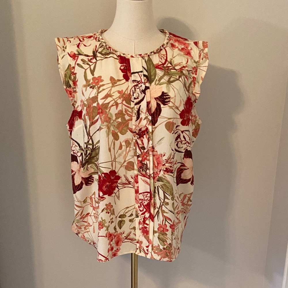 Floral Print Sleeveless Blouse